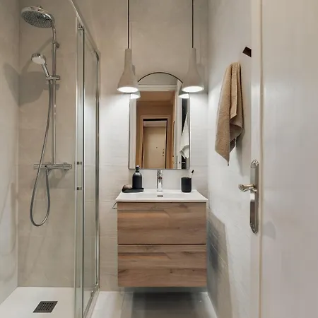 Cember - 3 Bedrooms And Patio In Sant Gervasi 公寓
