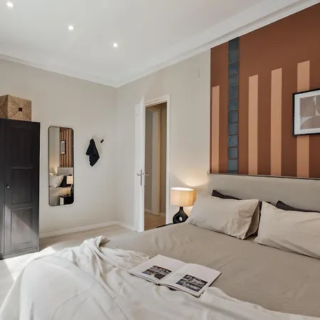 公寓 Cember - 3 Bedrooms And Patio In Sant Gervasi *