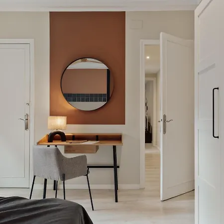 公寓 Cember - 3 Bedrooms And Patio In Sant Gervasi 巴塞罗那